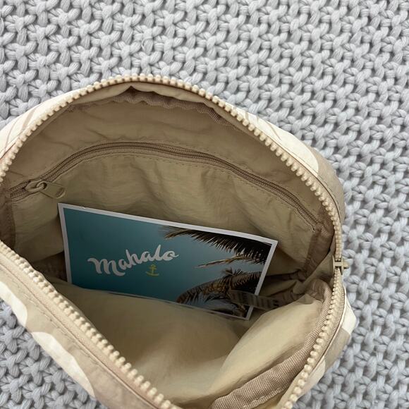 Aloha Collection• KEEP IT LIGHT HIP PACK Hana Hou - Picture 12 of 14